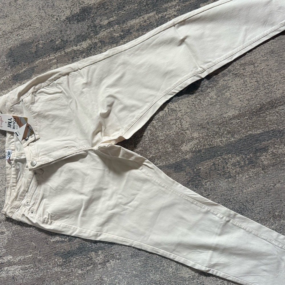 YMI Women's Skinny Jeans in Off-White/Cream